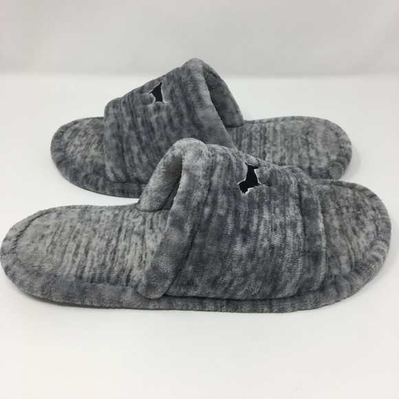 Pink Victoria’s Secret grey/white house slippers - Picture 2 of 4